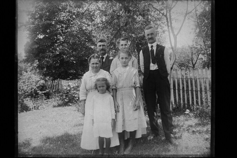 Antique 4x5 Inch Plate Glass Negative Portrait Of A Family Standing Ourdoors E15