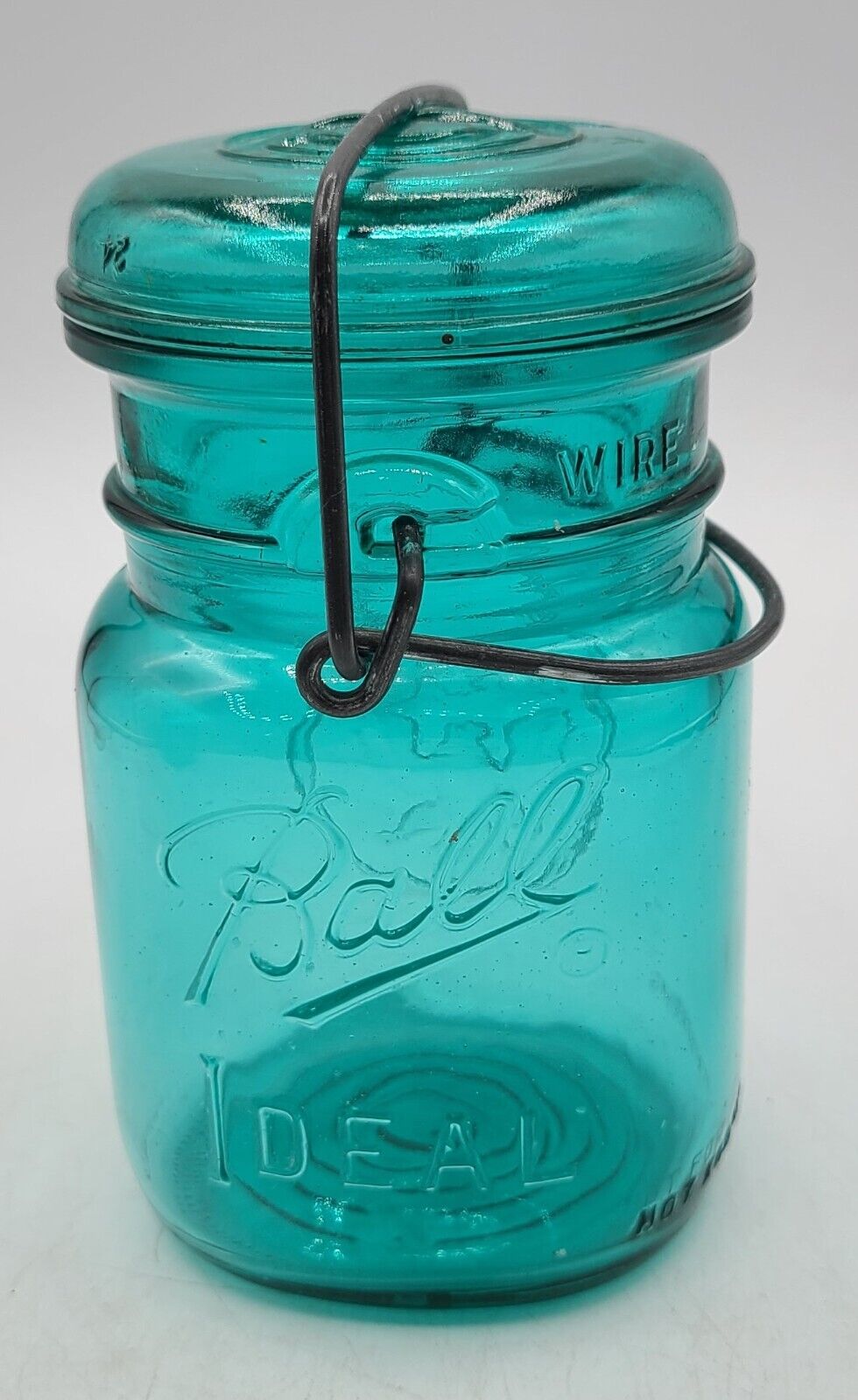 Blue Ball Ideal Mason Glass Jar 16 oz Pint Wire Bail with Lid New Modern Version