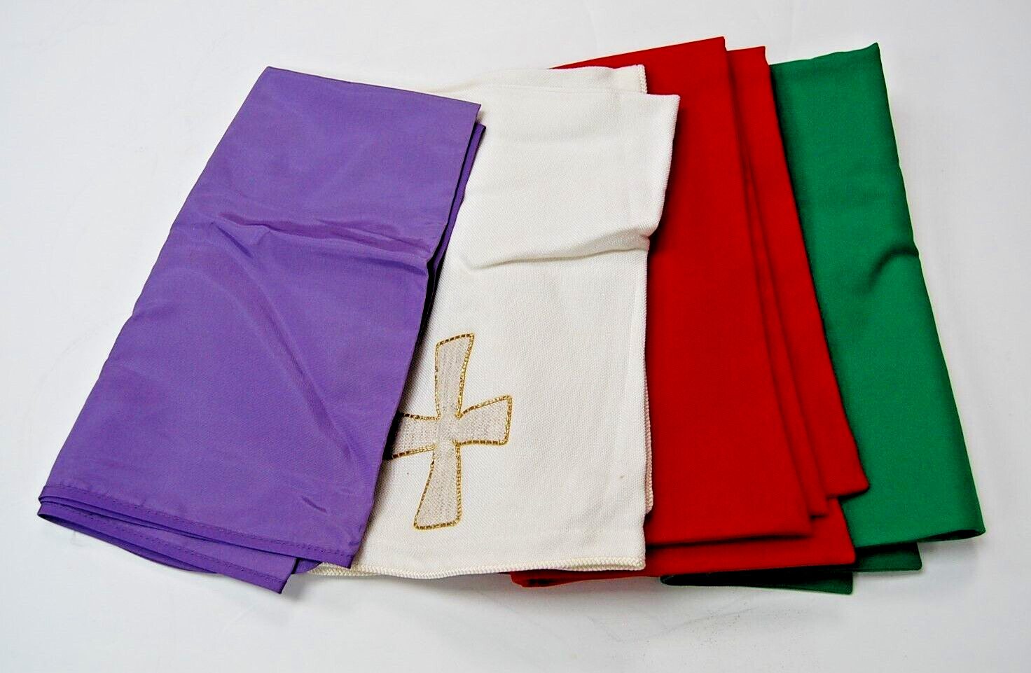 SET OF 4 OLDER CHURCH CHALICE VEILS SOLD AS SHOWN (B)