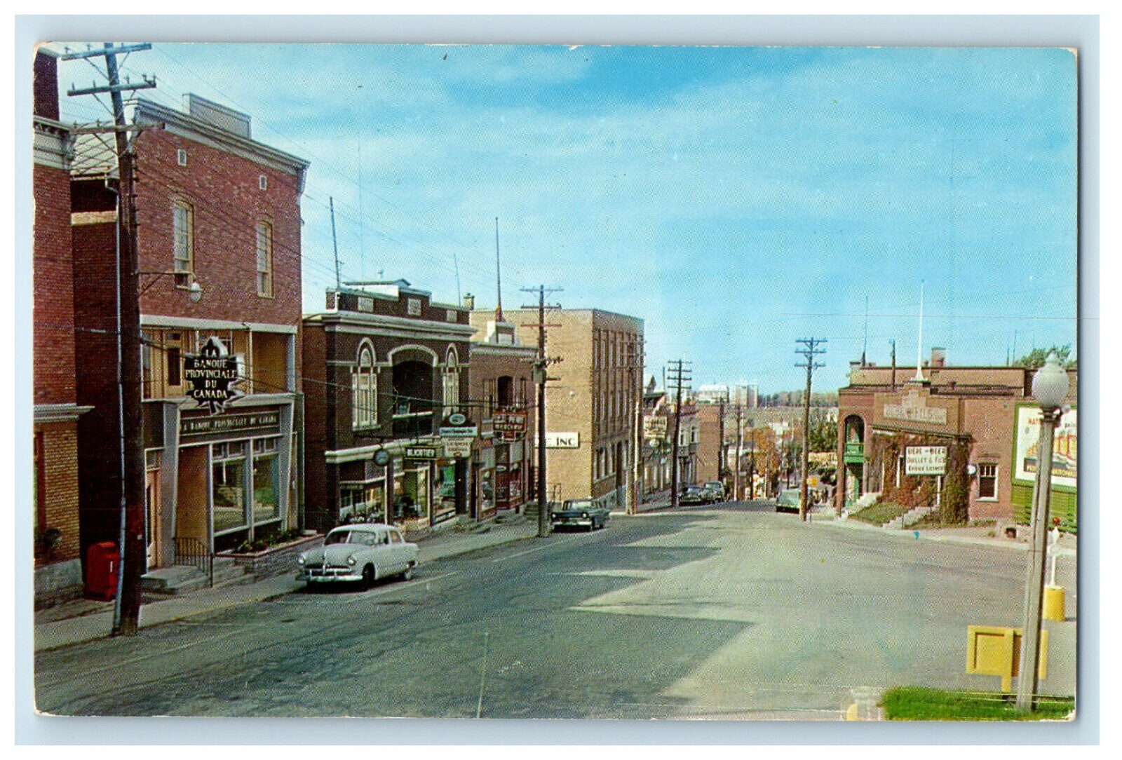 c1950\'s La Rue Lafontaine Du Carre Dube Riviere Du Loup Quebec Canada Postcard