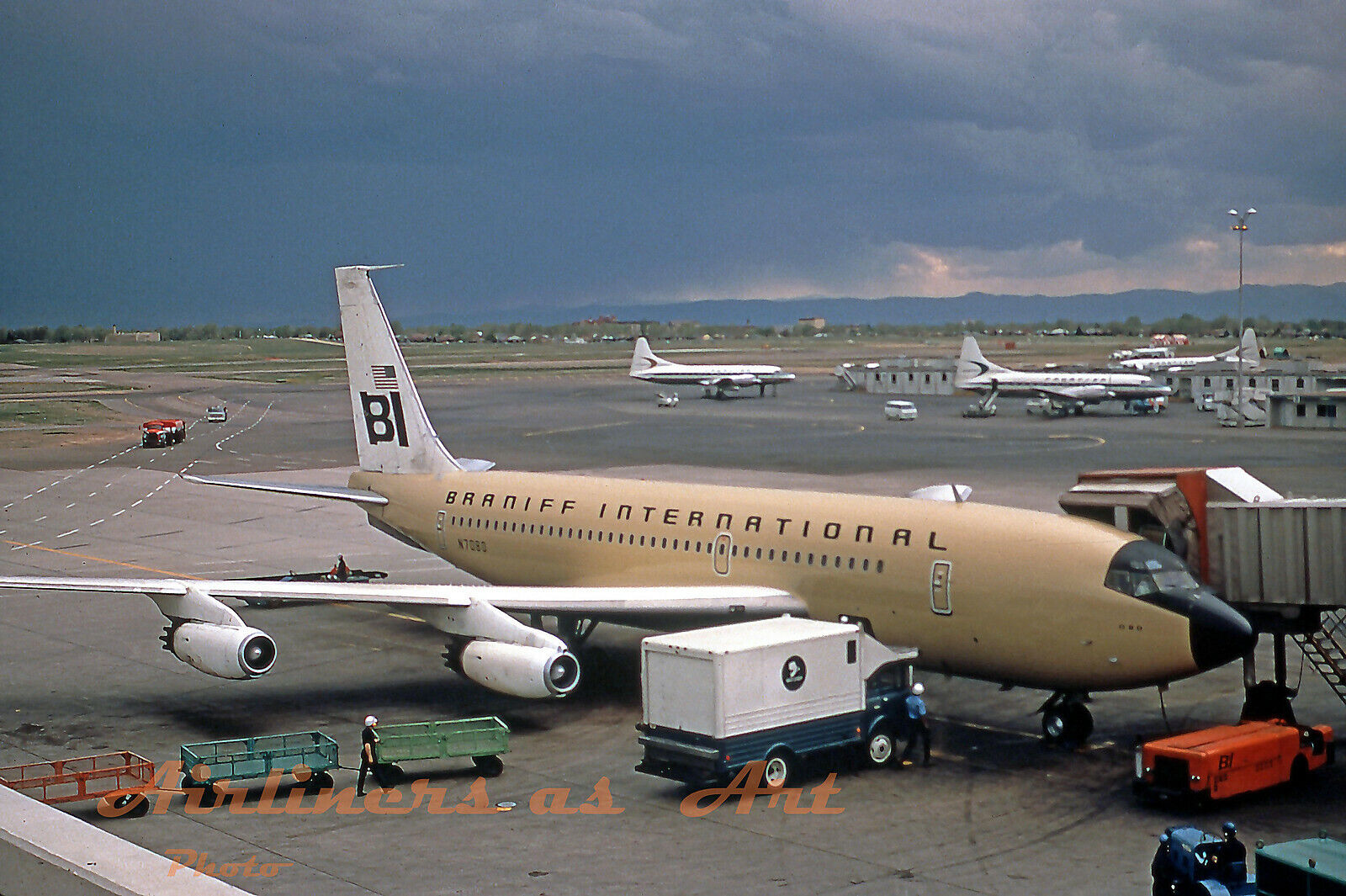Braniff International Boeing 720-027 N7080 at DEN in 1966 8\