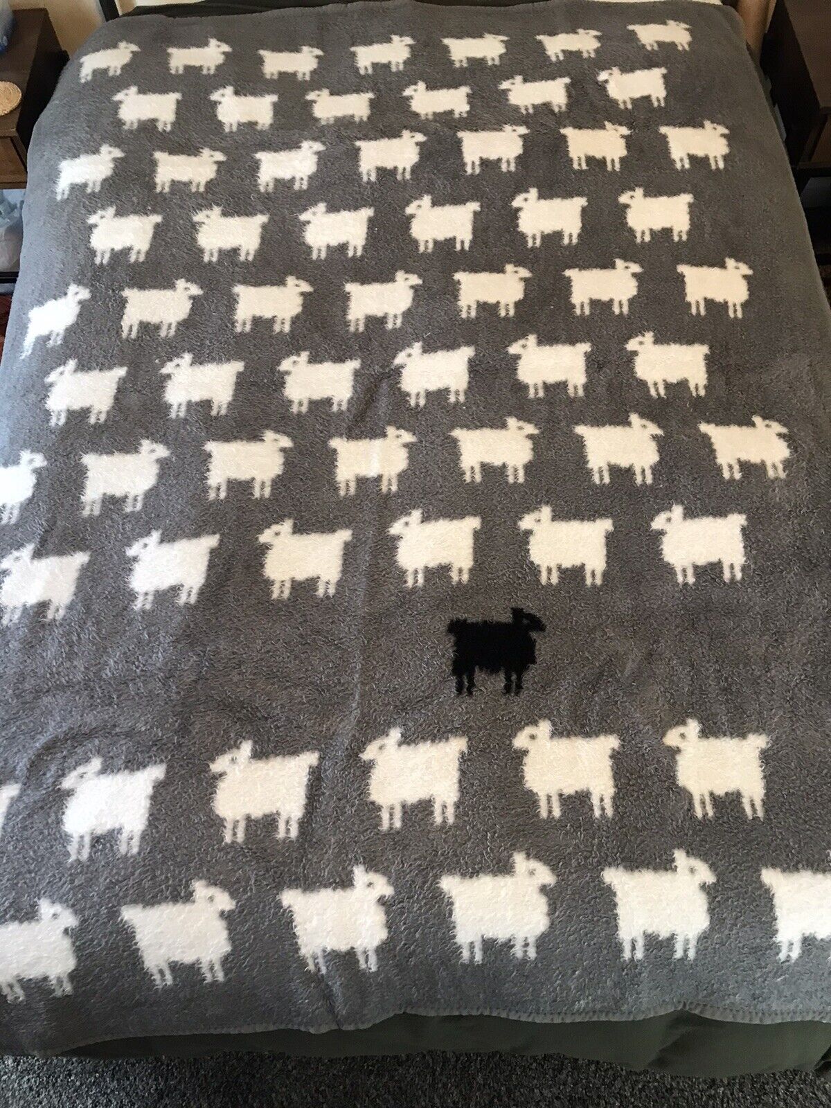 New In Package - Biederlack Acrylic Throw Blanket Vintage Sheep Pattern 60x80\