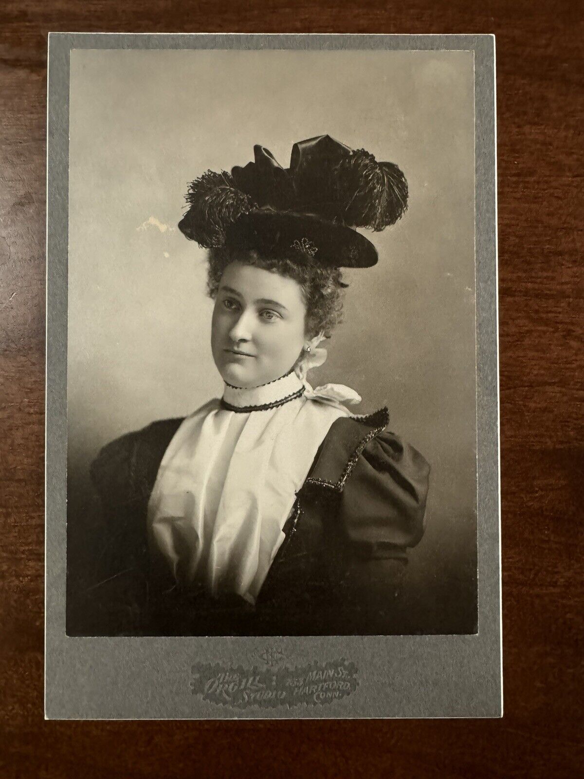Antique CDV Photograph Beautiful Fashionable Young Woman Amazing Hat & Dress