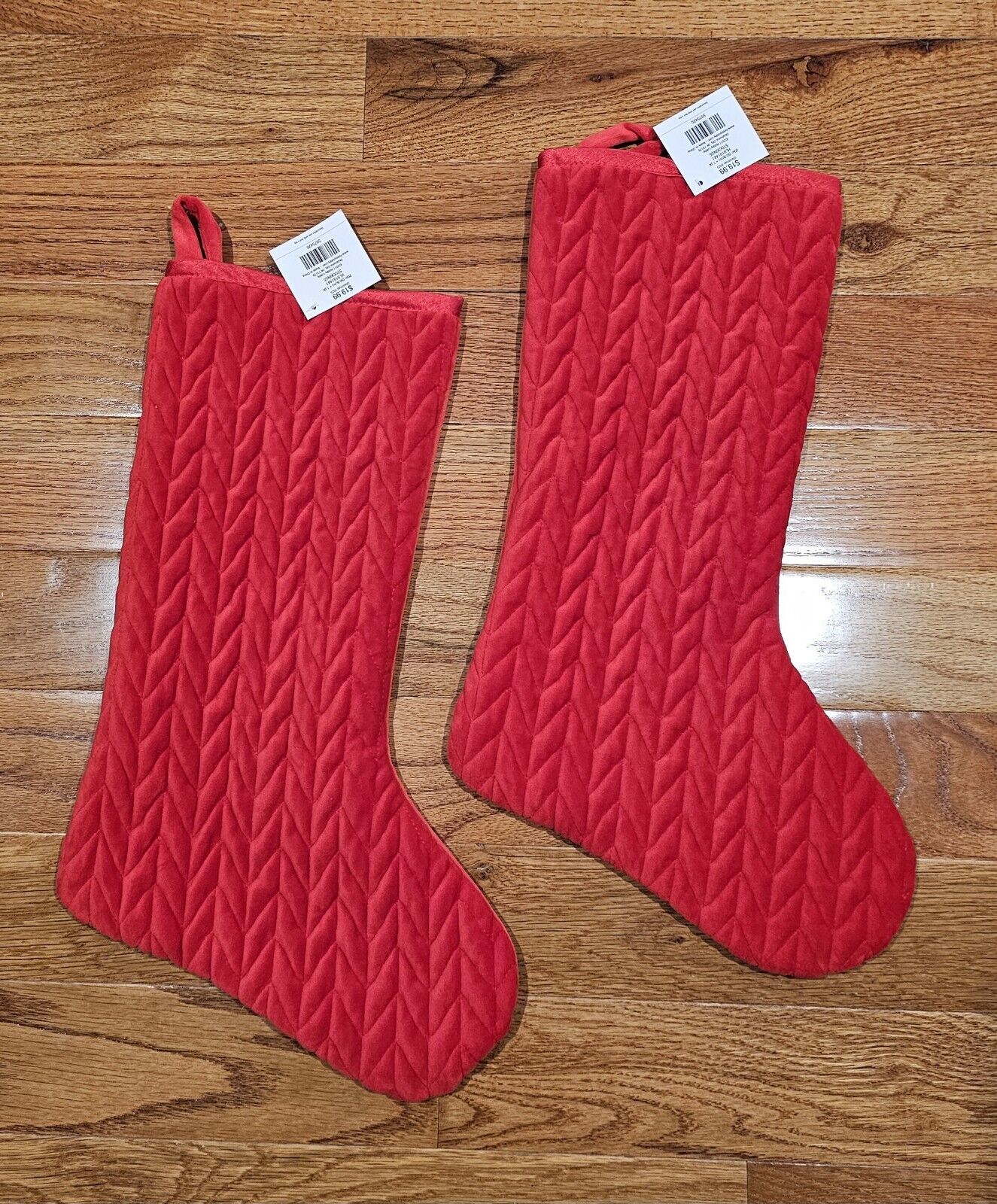 The Christmas  Shoppe Red Pair Stockings 20\