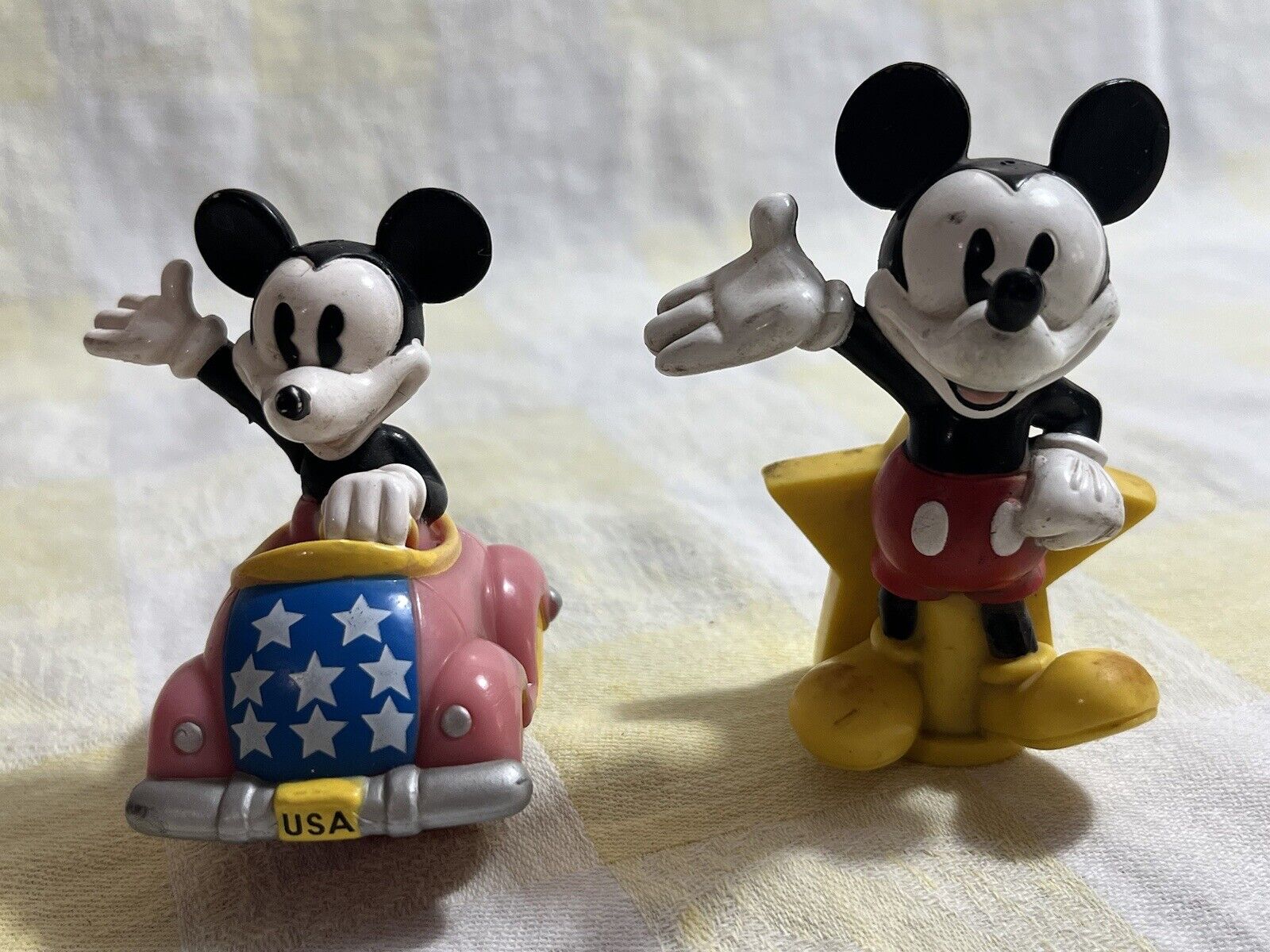 Two Disney Vintage Mickey Mouse Antenna Toppers Waving Star Pink Car USA Nice