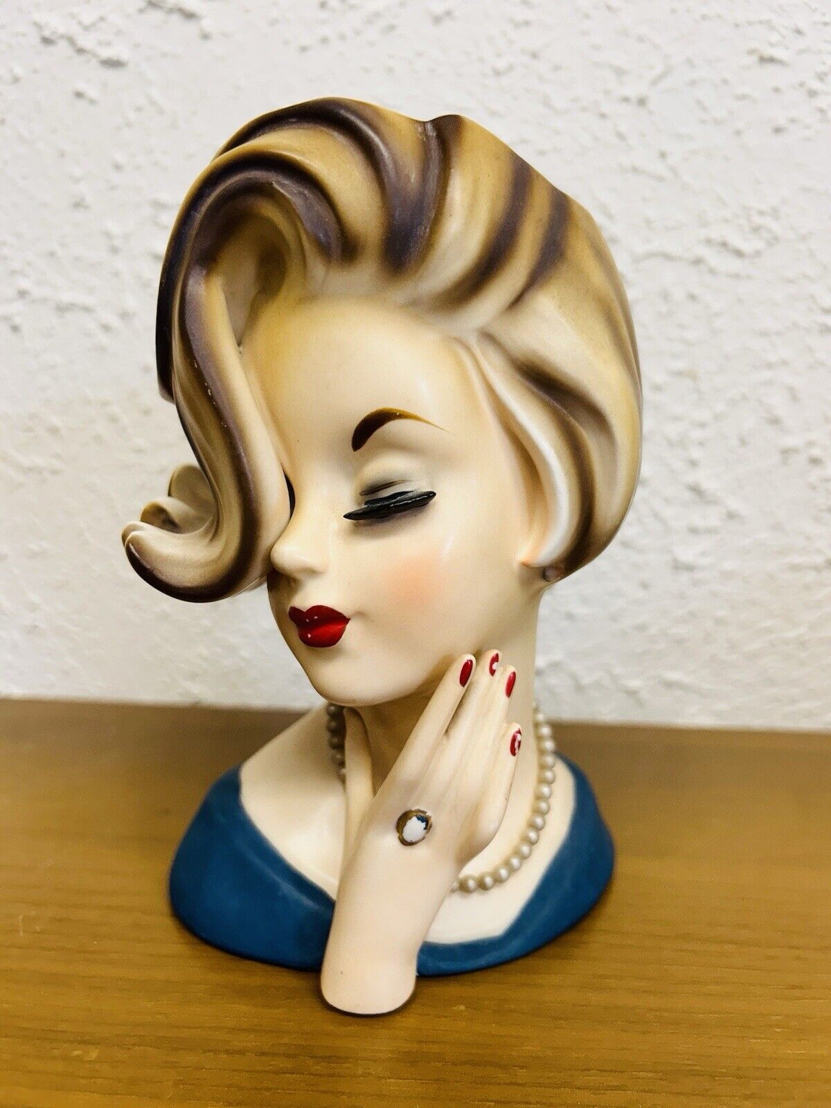 Vintage Inarco Lady Head Vase Flip Curl Hair Over Eyes Pearl Rare E-2104 Damage
