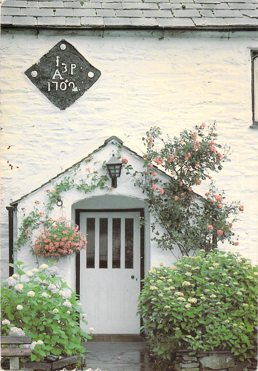 L1519 UK Nab Cottage Rydal Water Lake District postcard