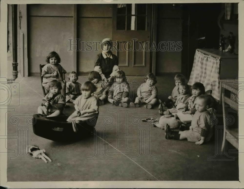 1927 Press Photo Sujn Babies Nursery at Hoxton East London - nex90534