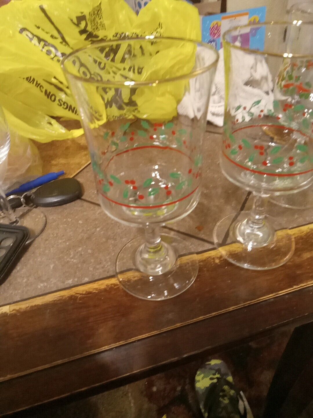 Vintage 1987 Set of 3 Arby\'s Holly Berry Gold Rim 4\