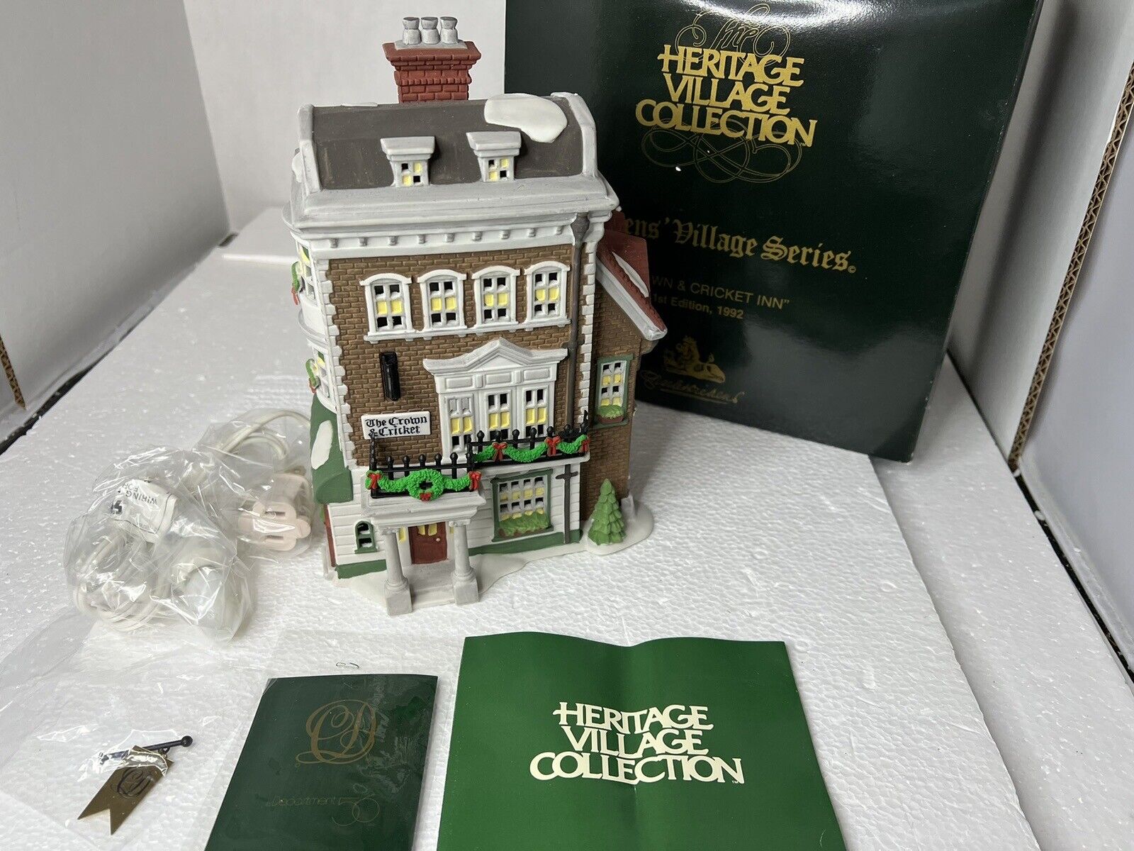 Dept. 56 Dickens Village Series “Crown And Cricket Inn” 1st Edition Limited