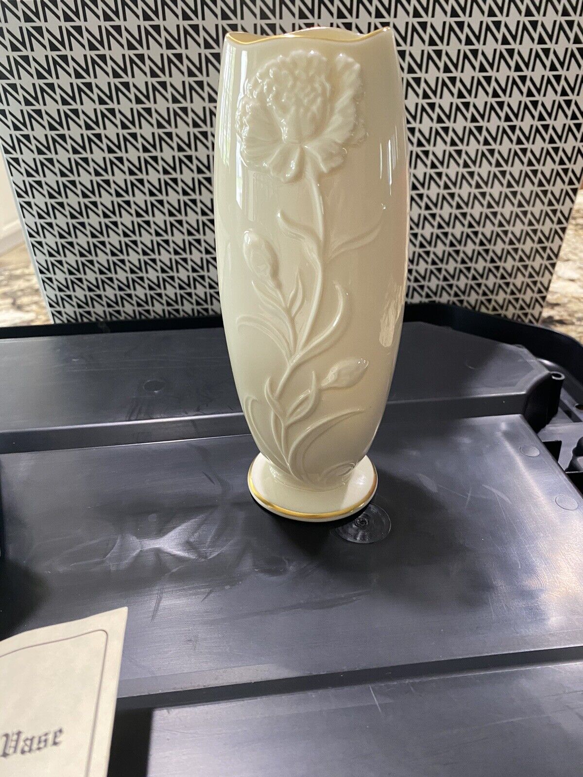 Lenox Blossoms Of Admiration Bud Vase Porcelain 24K Gold Gilt Edge Trim 7 1/4”