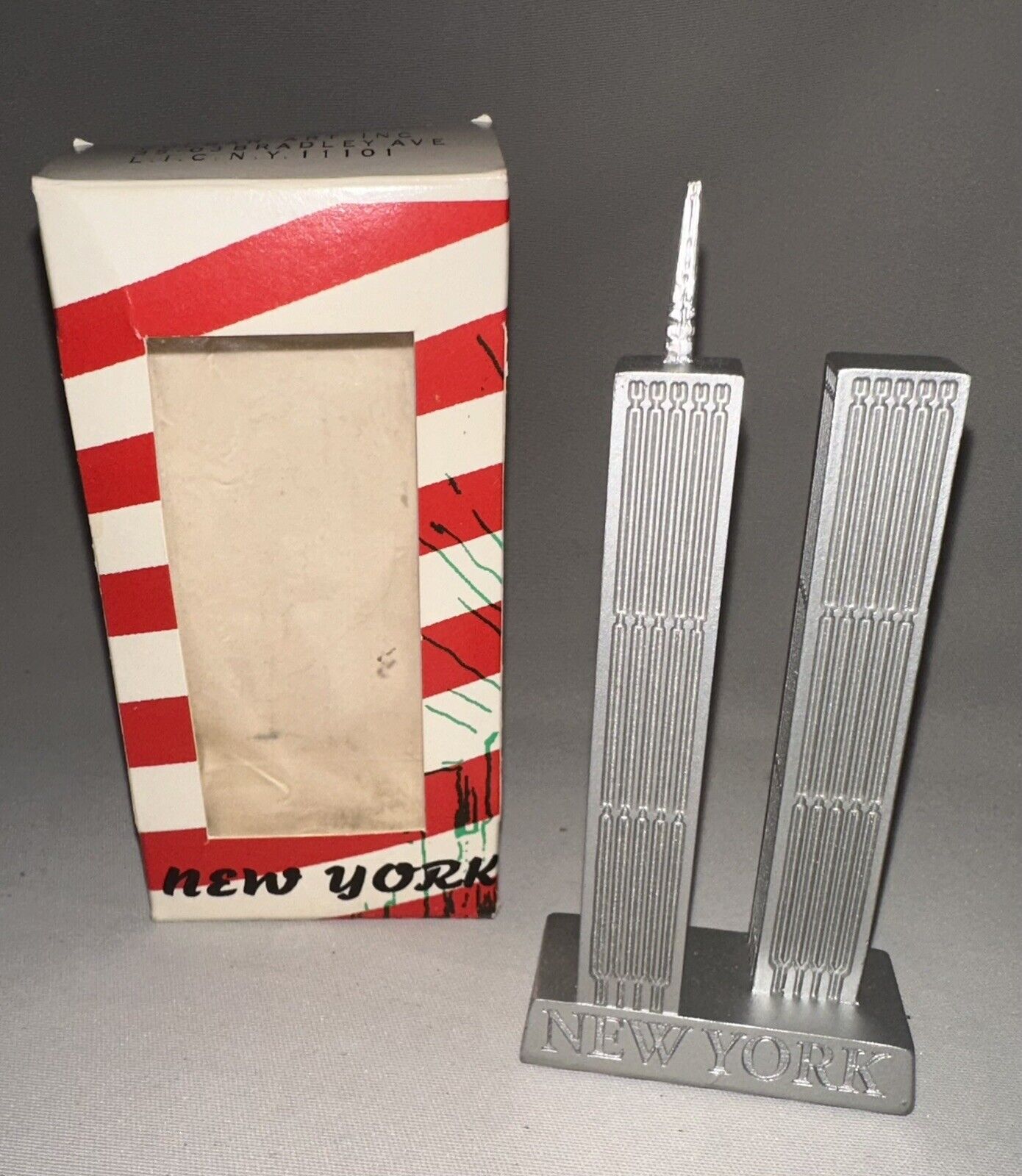 Colbar Art New York Souvenir Twin Towers 3” Tall Including Antenna Original Box
