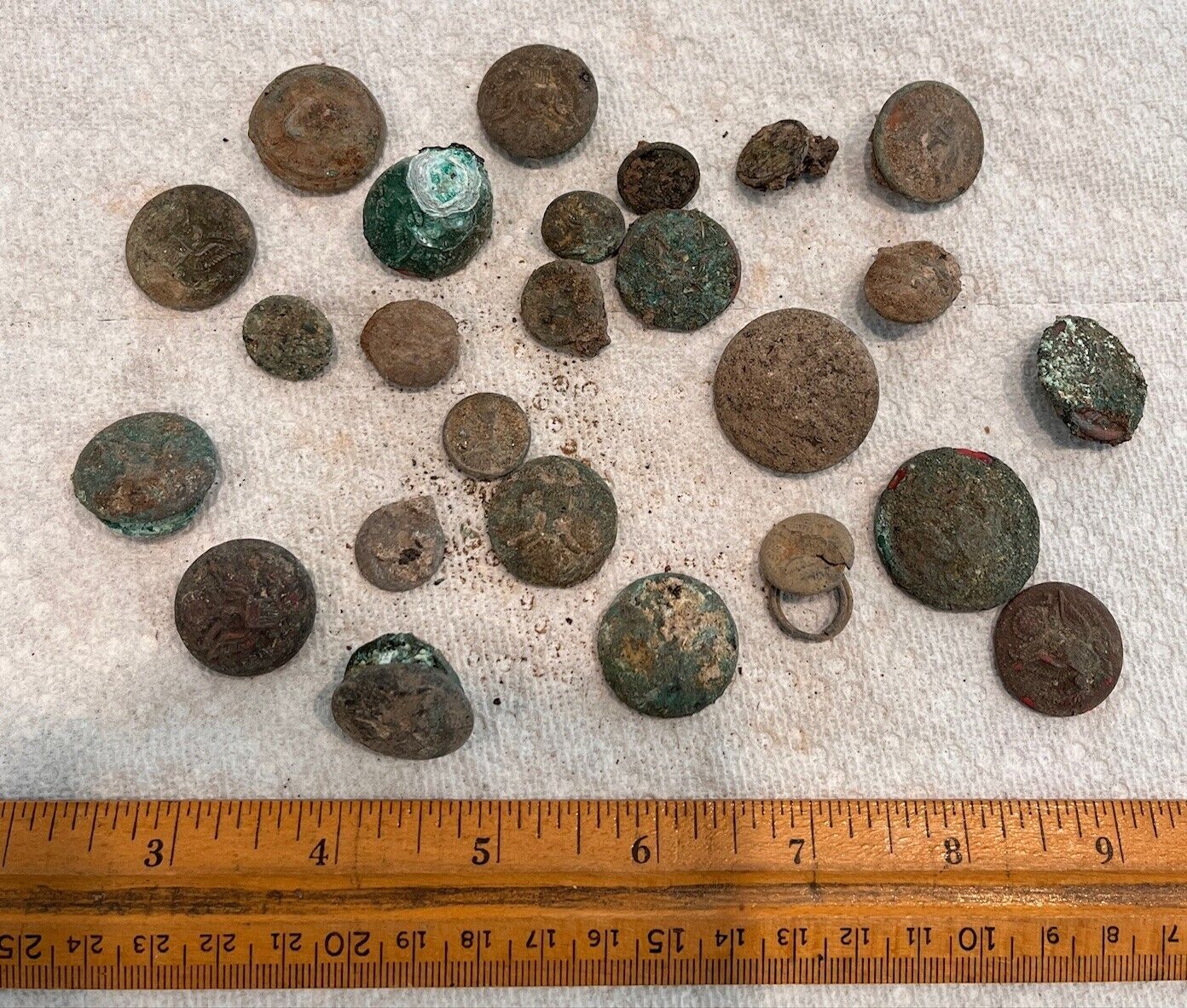 Lot of 25 Eagle Buttons dug at Columbus New Mexico 1916 Pancho Villa Raid