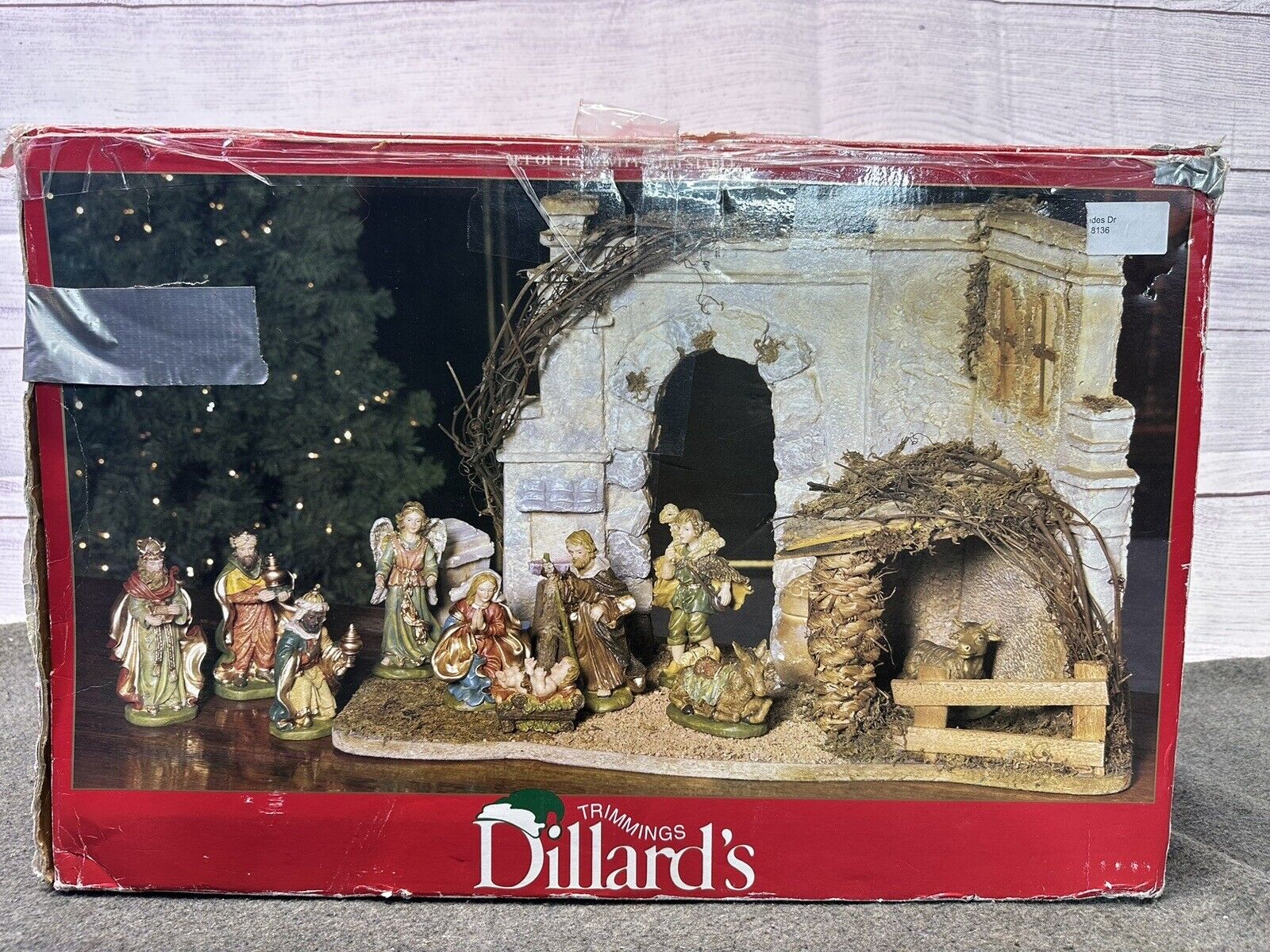 VTG Dillard\'s Holiday Trimmings 11 Nativity With Stable Collection Set