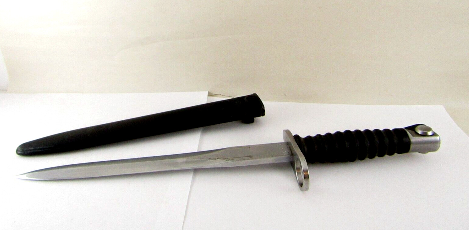 Swiss M1957 Bayonet with scabbard for SIG STG57 Rifle