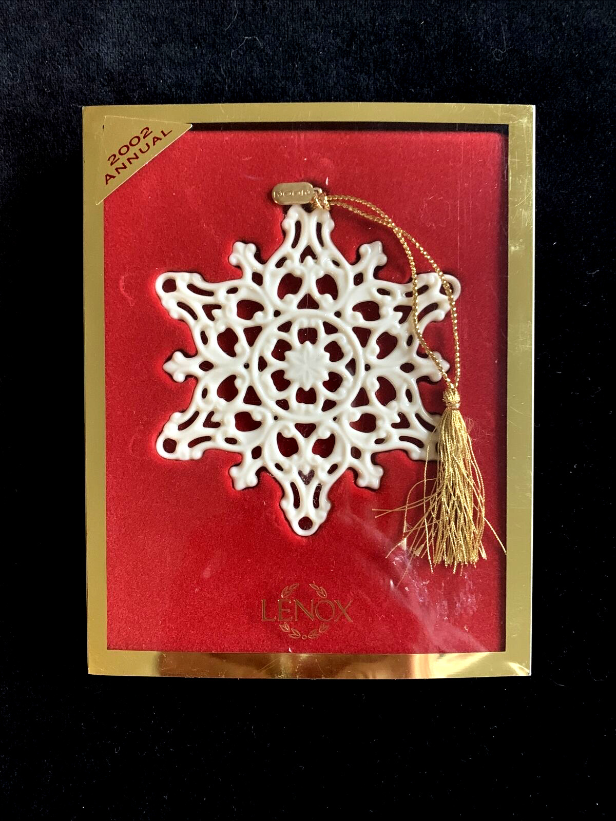 LENOX 2002 Annual SNOW FANTASIES Porcelain Snowflake CHRISTMAS Ornament MIB