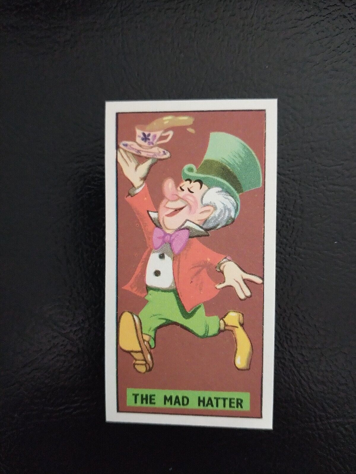 1957 BARRATT & CO. LTD #1 THE MAD HATTER WALT DISNEY CHARACTERS PACK FRESH RARE