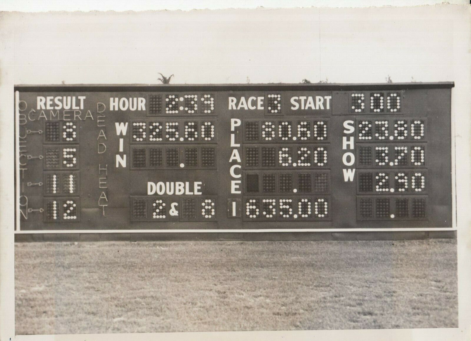 1950 Press Photo - Lucky Lights   - Hialeah - Horse - Racing Race 