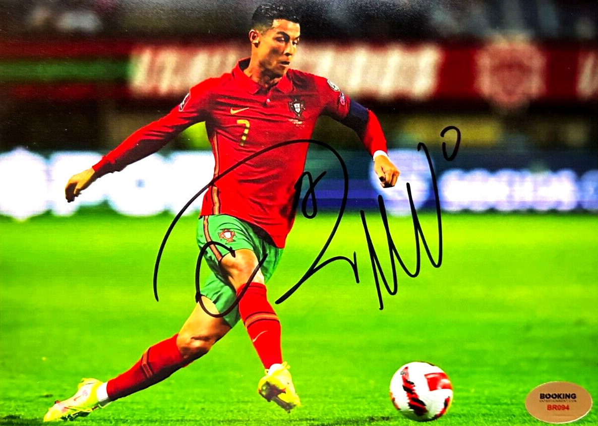 Cristiano Ronaldo Signed (Portugal Soccer Football) Autograph 7x5 inch with COA