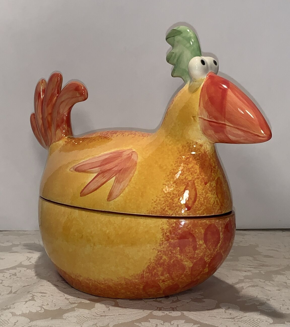 Vintage 80s Googly-Eyed Hand-Painted Ceramic Hen by Molde, Portugal - 11½\
