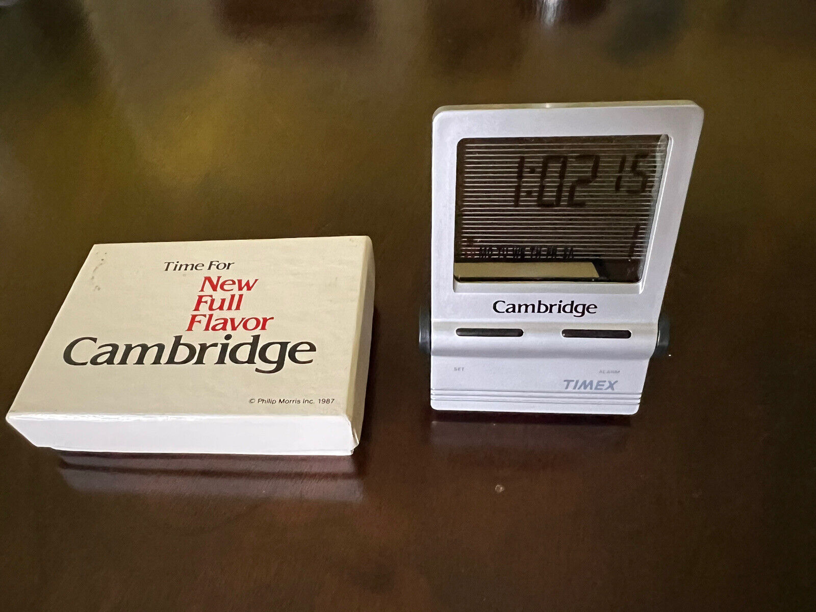 CAMBRIDGE Cigarettes Timex Alarm Clock Vintage 1987 Phillip Morris New in Box