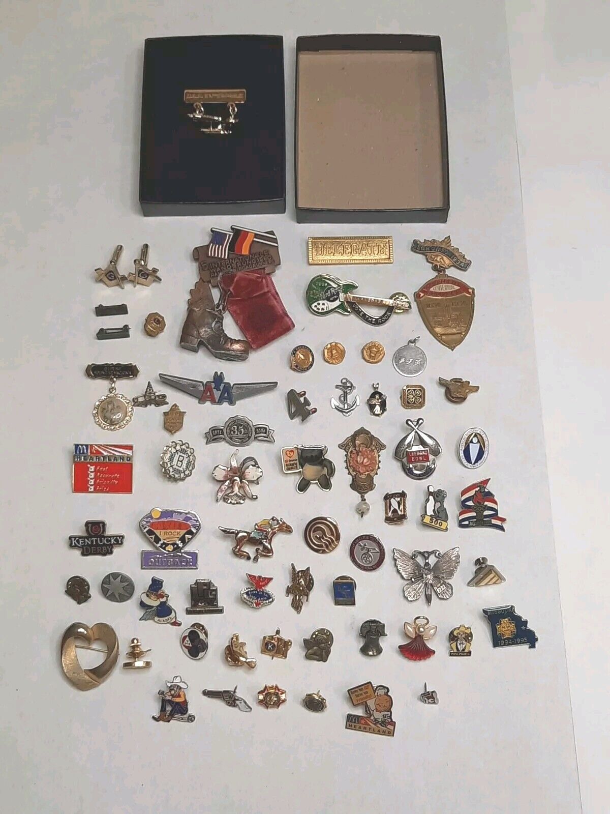 Huge Lot Pin Pinback Vintage Rare Collection Must See Various Conditions