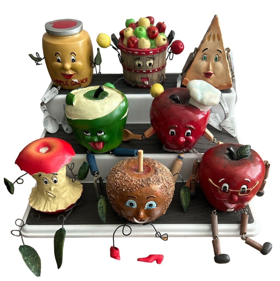 Anthropomorphic Apple Fruit Shelf Sitters Figurines Complete Set of 8 WMG 2006