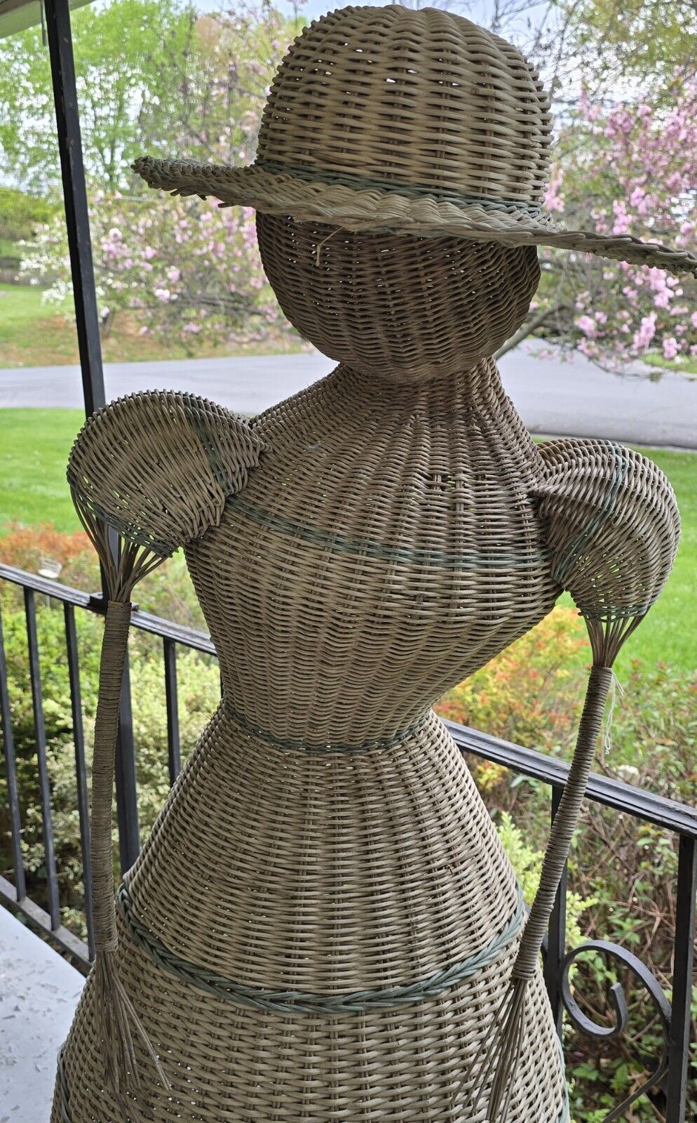 VTG Life-Size Wicker Garden Statue Girl Bonnet Basket Weave Sculpture 4.5\' Feet