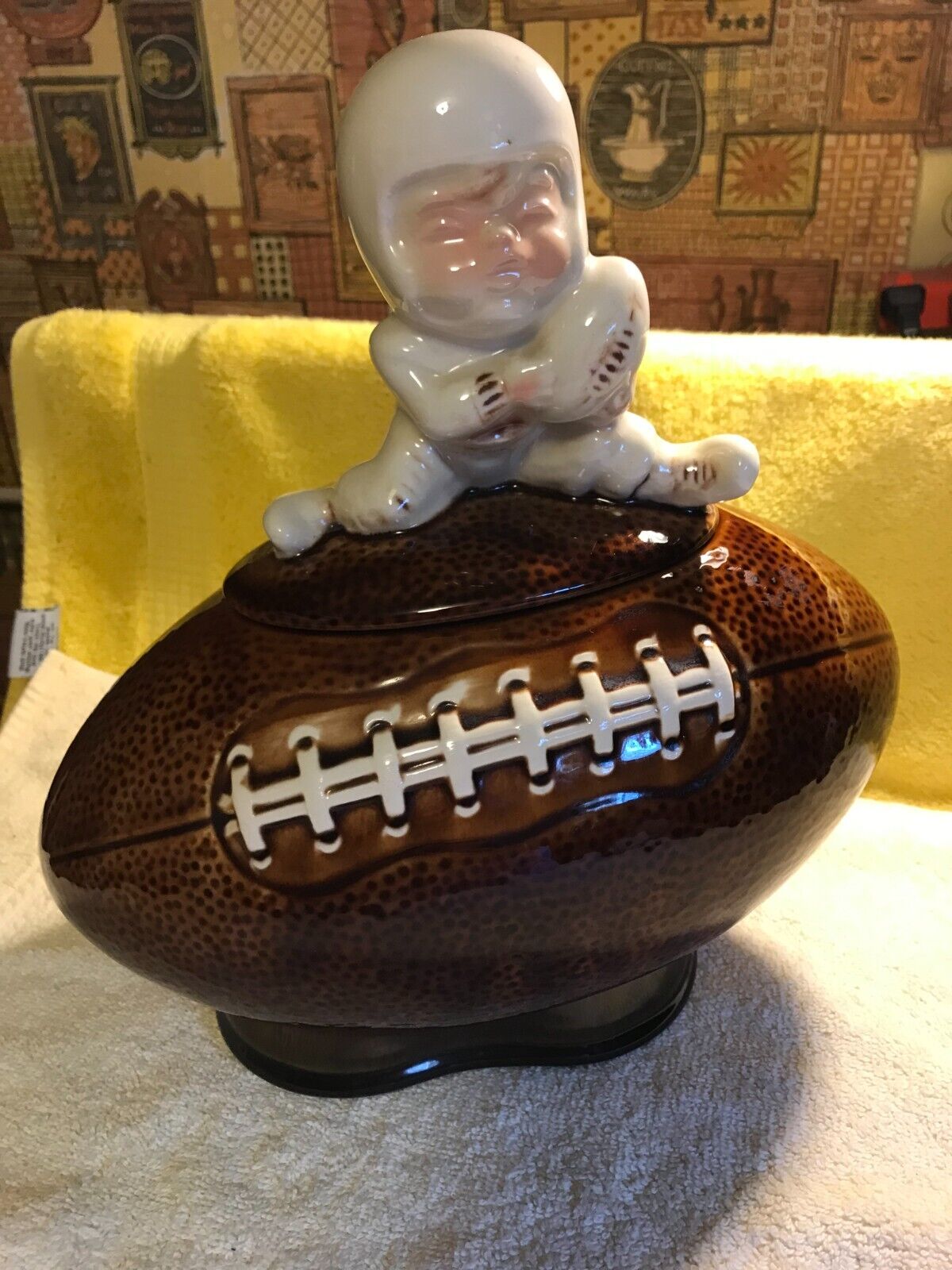 Vintage 1978 McCoy Football & Player Ceramic Cookie Jar  Super Bowl Party FR/SHP