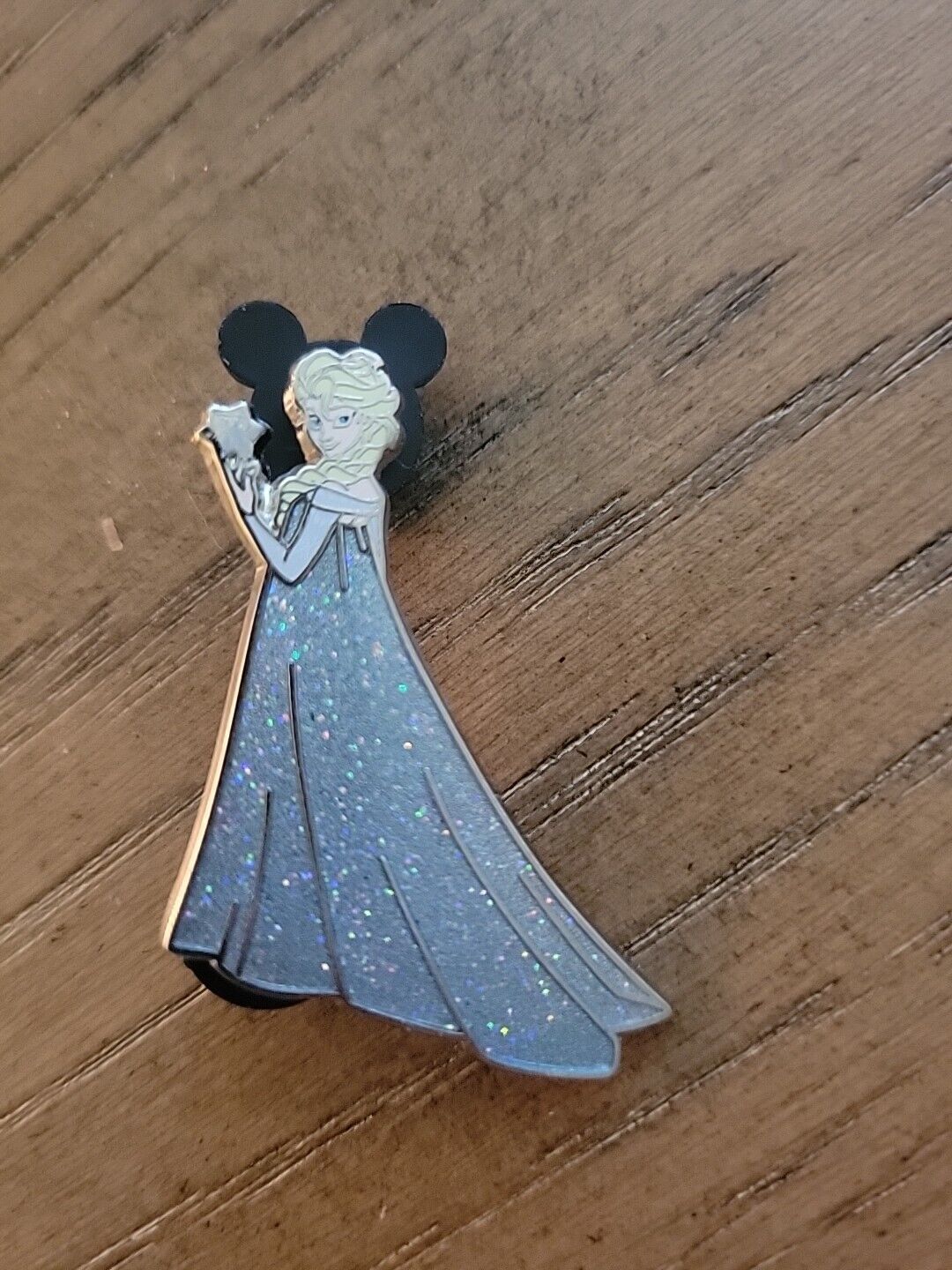 Disney Pin Frozen Elsa Blue Glitter 2014 Snowflake In Hand G4 Collectible