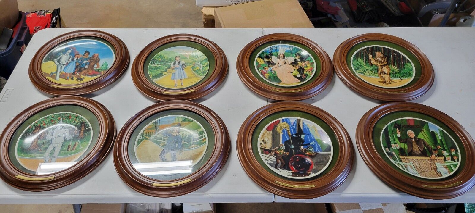 James Auckland WIZARD OF OZ, 1946. Set of 8 Knowles Plates In Walnut Frames EXC