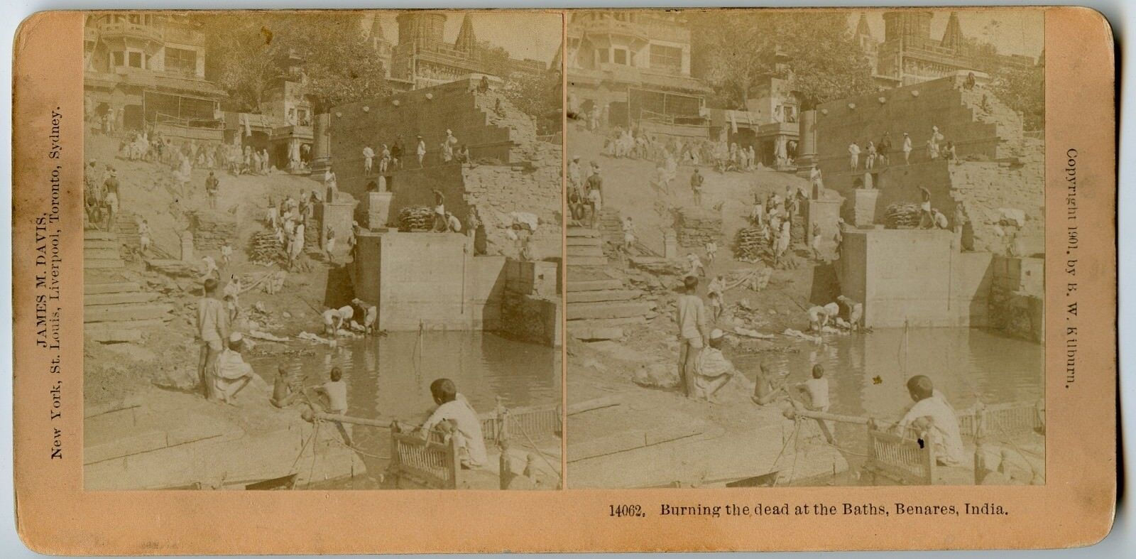 Burning the Dead at the Baths , Benares India Stereoview Photo 1901