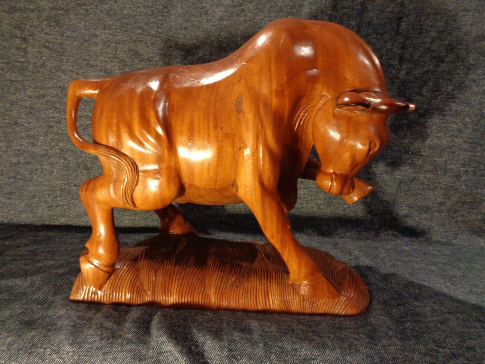 Large Hand Carved Wooden Bull 52cm Long Very Heavy Solid Wood