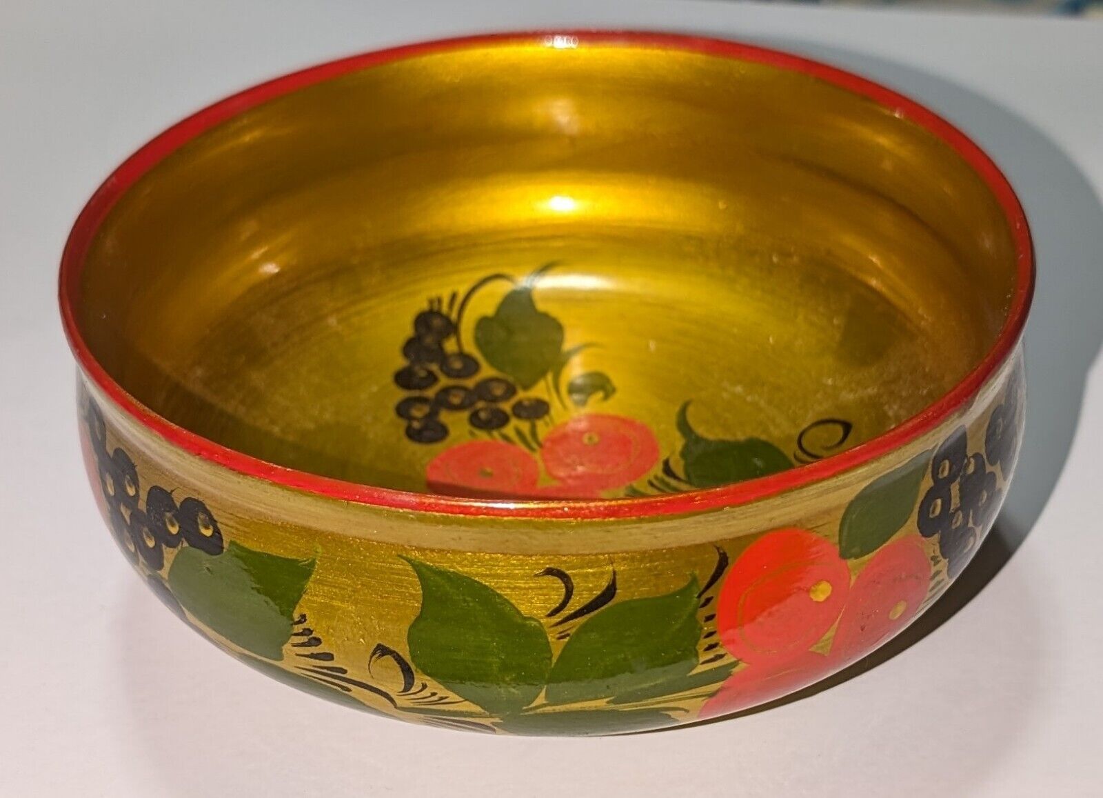 Vtg Russian Lacquer Wooden Bowl Hand Painted Grapes And Roses Red, Gold, Black