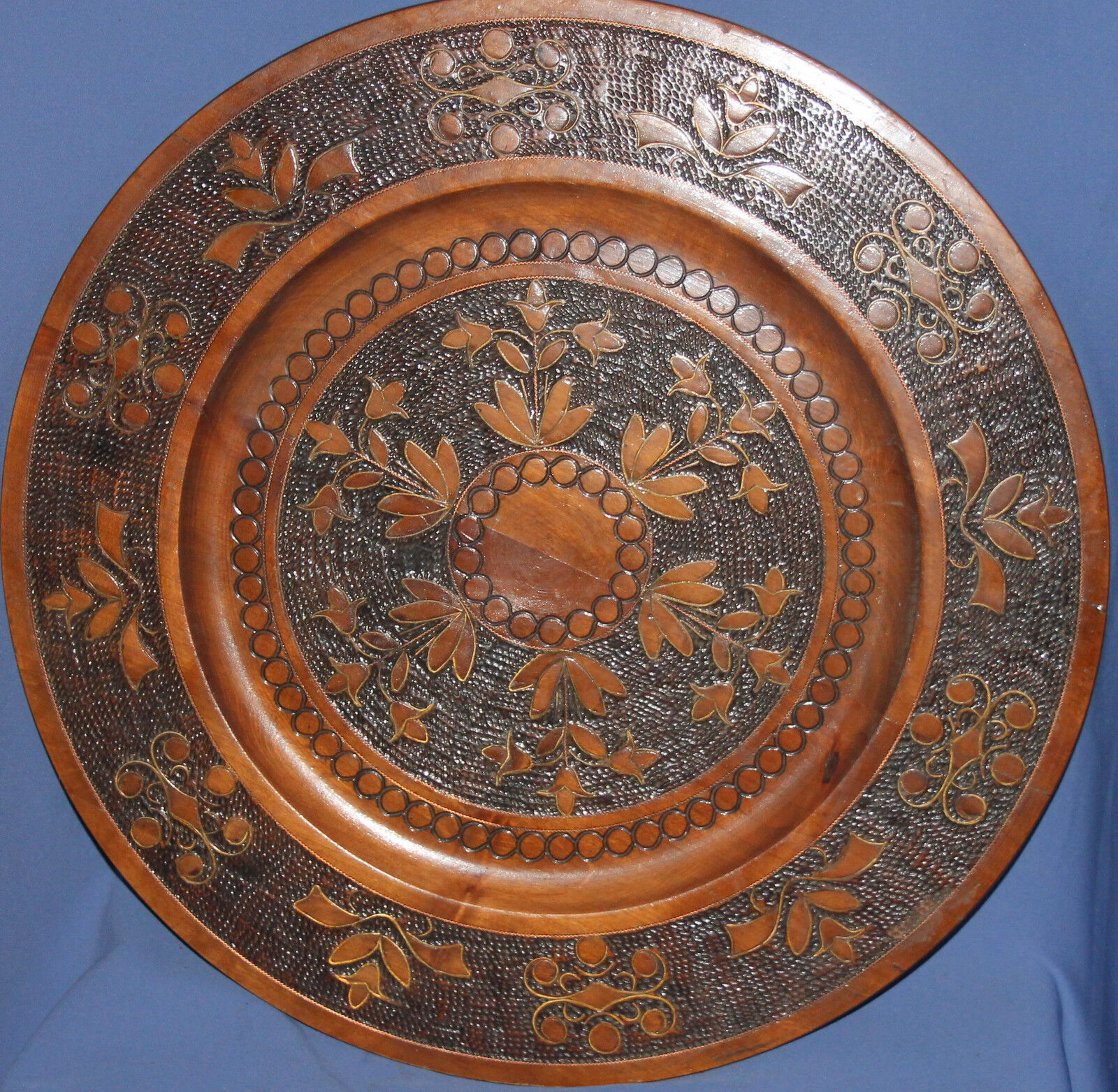 VINTAGE LARGE HAND MADE FLORAL PYROGRAPHY WOOD PLATE/TRAY
