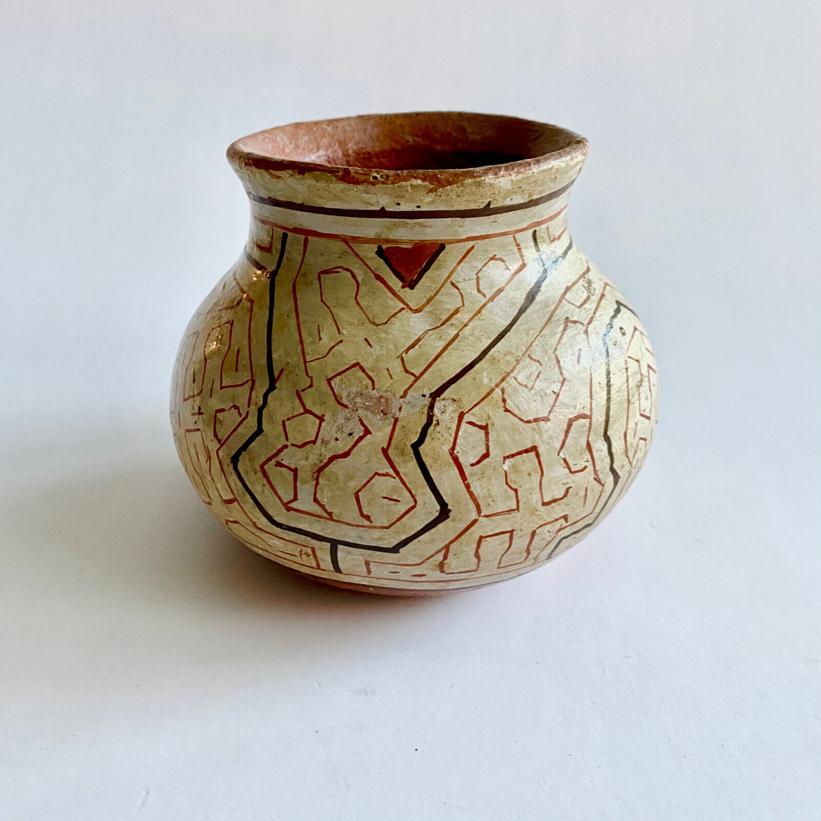 SHIPIBO Pottery olla Peruvian pottery South American pottery