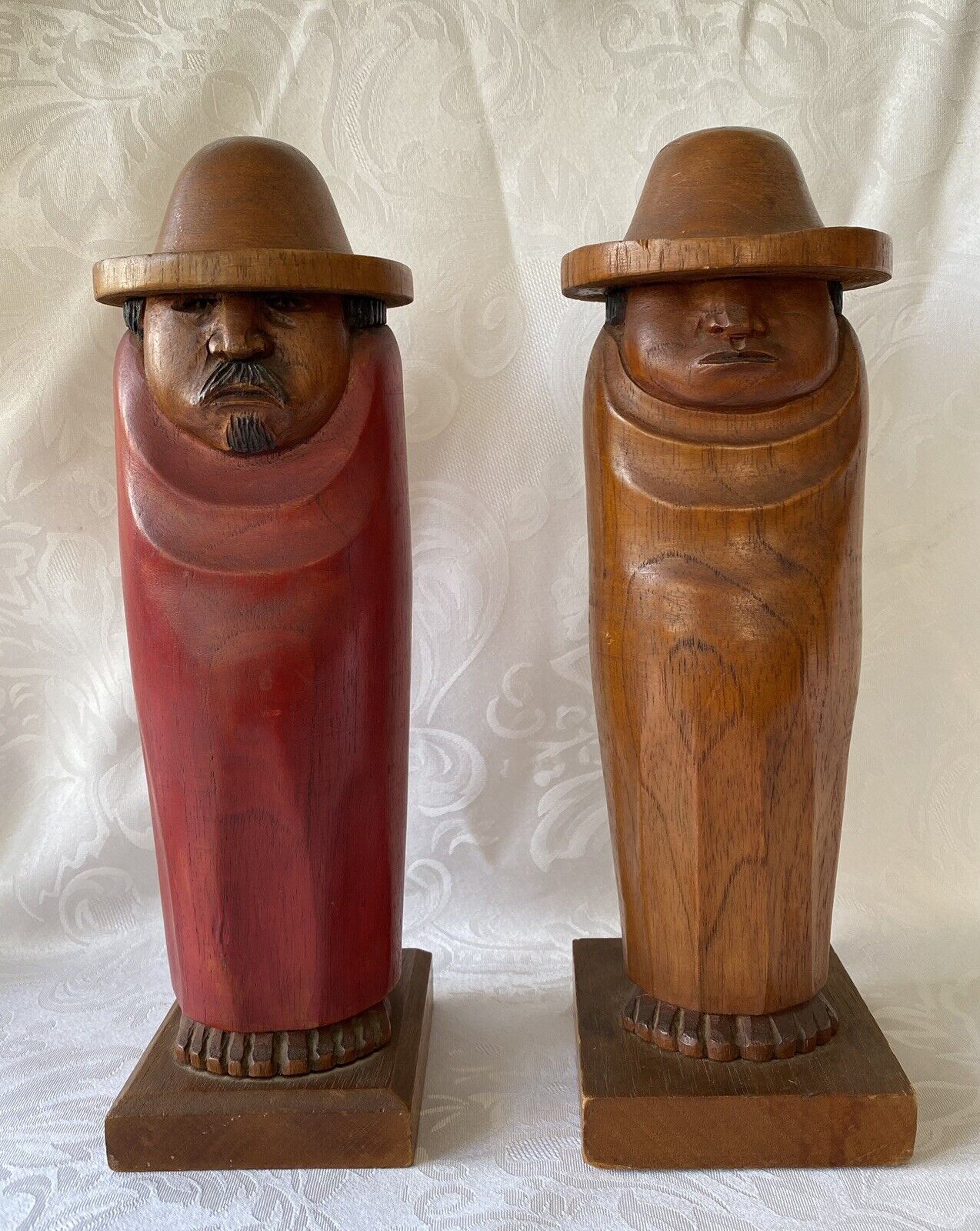 Flores Arias Signed hand carved Mexican Men wooden 12” figures