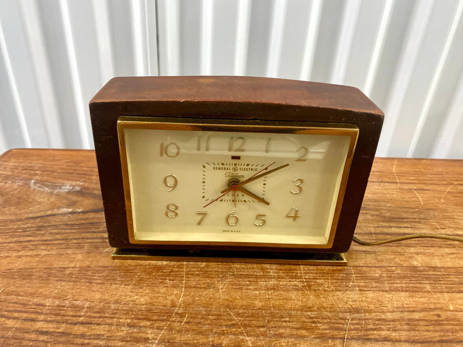Vintage G.E Telechron Alarm Clock Wood Case