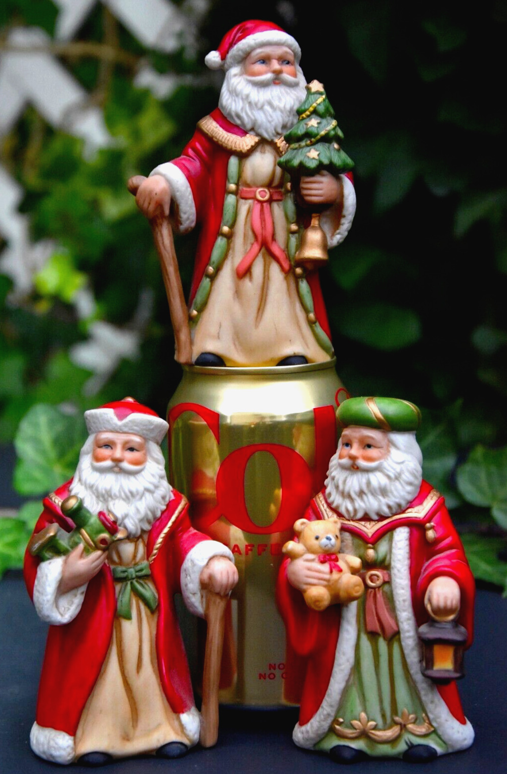 Santa Figures Set #3 Old World LOTSA COLOR Excellent Cond Christmas Ceramic 4.5\