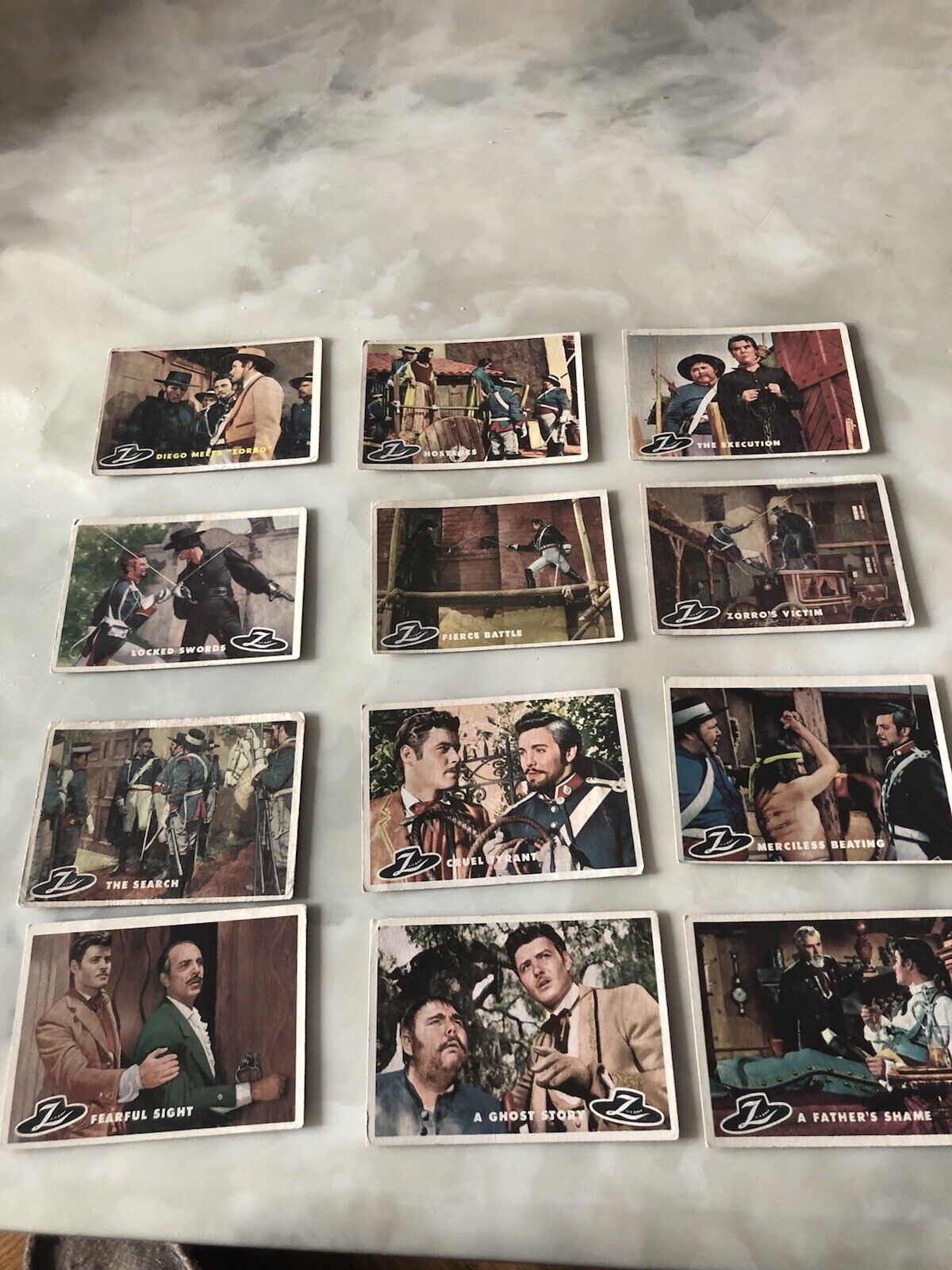 1958 TOPPS ZORRO CARDS.$3.50 EACH OR BEST OFFER. GOOD TO VERY GOOD CONDITION.