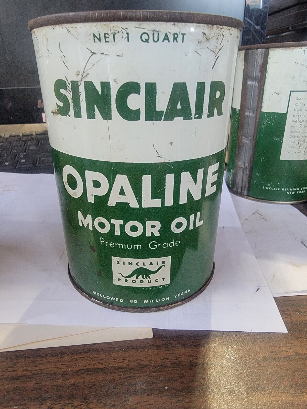 SINCLAIR MOTOR OIL CAN OPALINE AUTHENTIC- Very Good Condition  DINO-