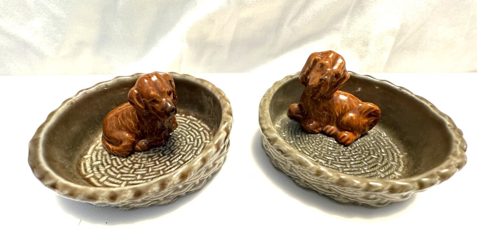 Wade Irish Red Setter Puppies Laying in Baskets  Dish Trinket 1974-1981 Special