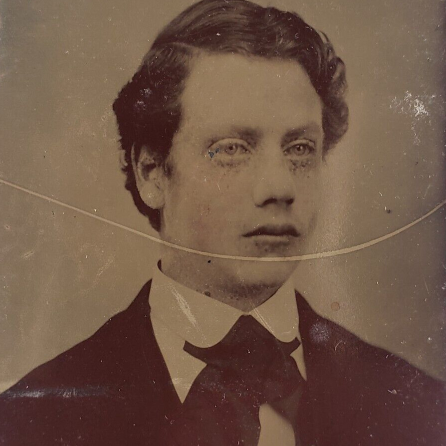 Wonderful Handsome Young Man Tintype c1870 Antique 1/6 Plate Photo Vintage F596