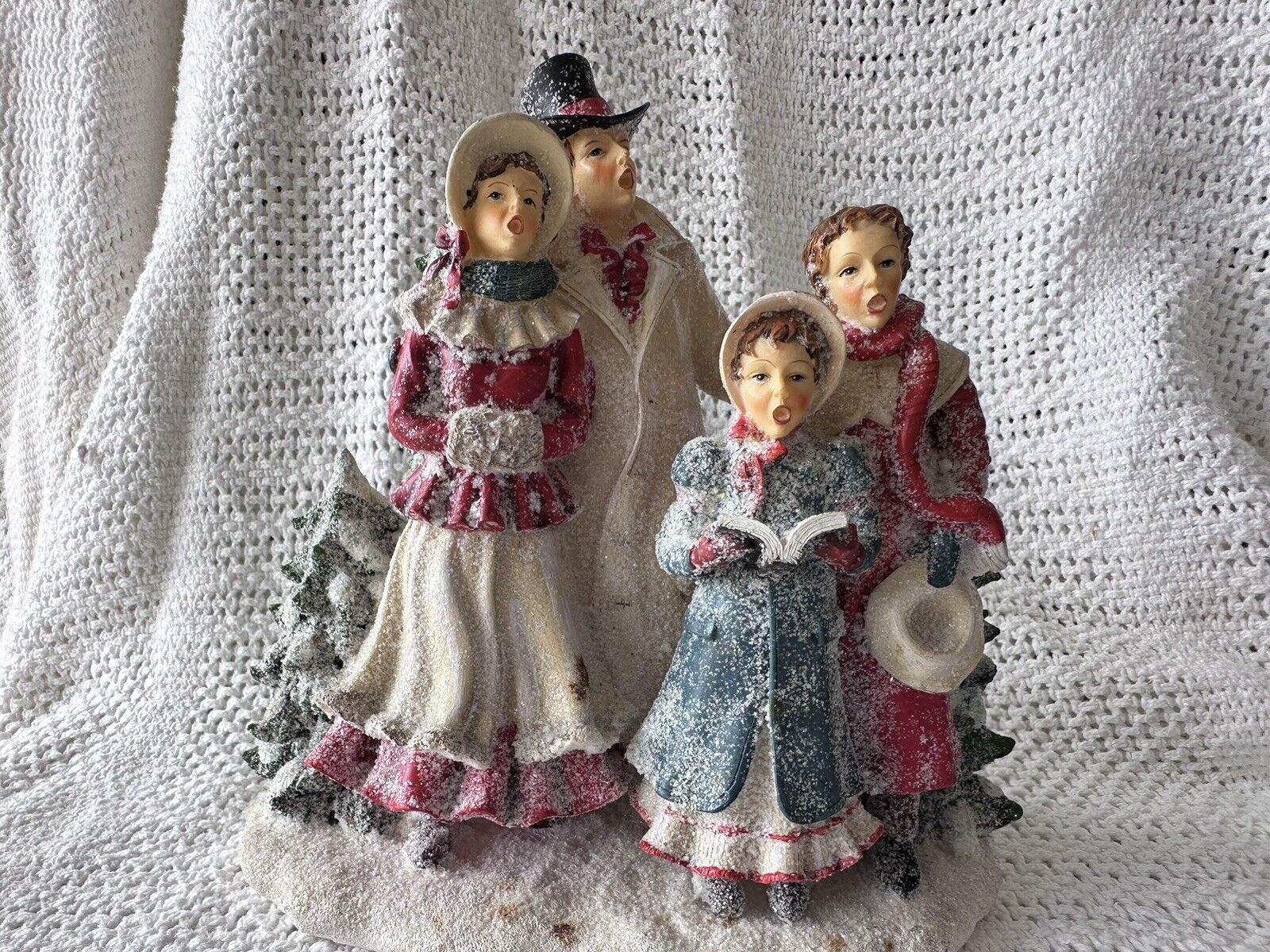Vtg Tii Collections Victorian Christmas Carolers Glitter Painted Faces Resin 8