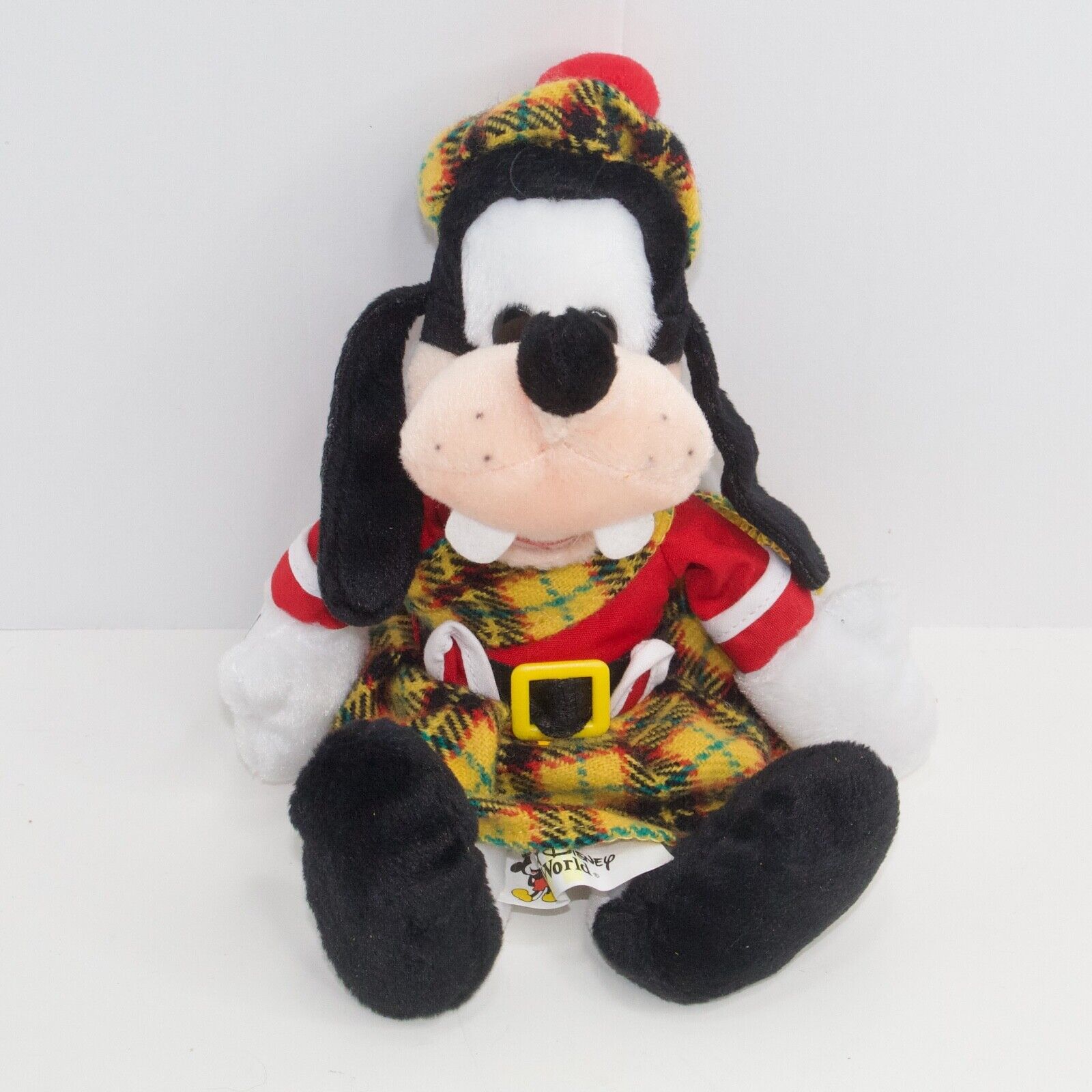 Walt Disney World Scottish Goofy Mini Bean Bag Plush Scotland Kilt New with Tags