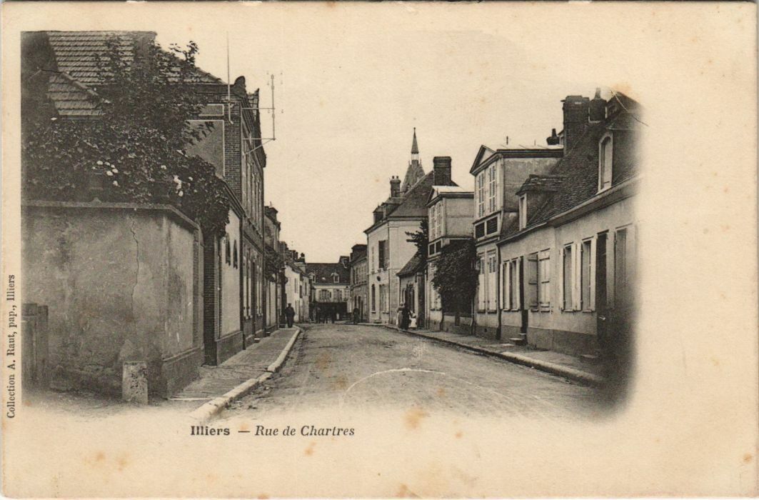 CPA AK Illiers Rue de Chartres FRANCE (1179472)