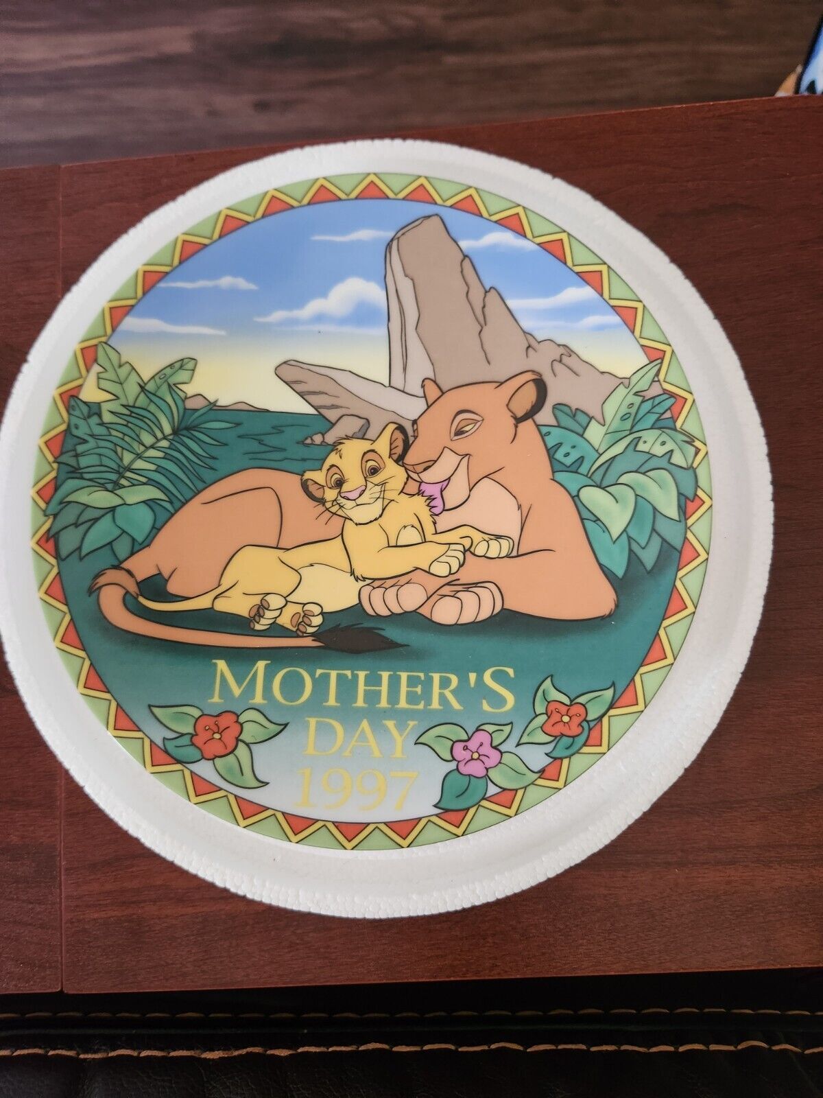 Vintage 1997 Disney Mothers Day Plate 