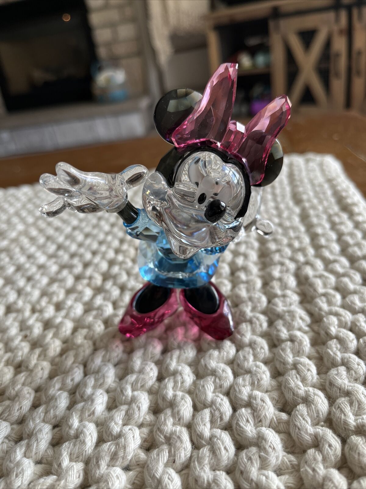 Swarovski Disney Minnie Mouse 2012 Edition Figurine # 1116765 MINT NO BOX