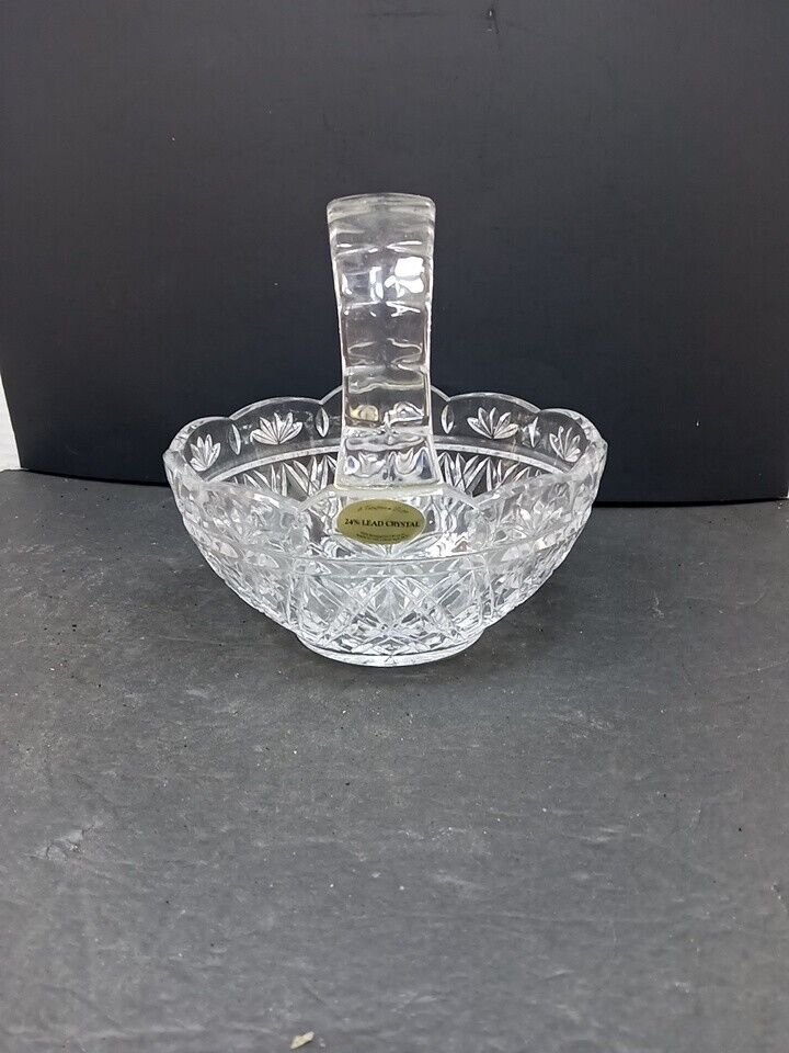 ❤️ Crystal Flower or Candy Dish by A Telefora Gige Chez Republic  Beautiful 