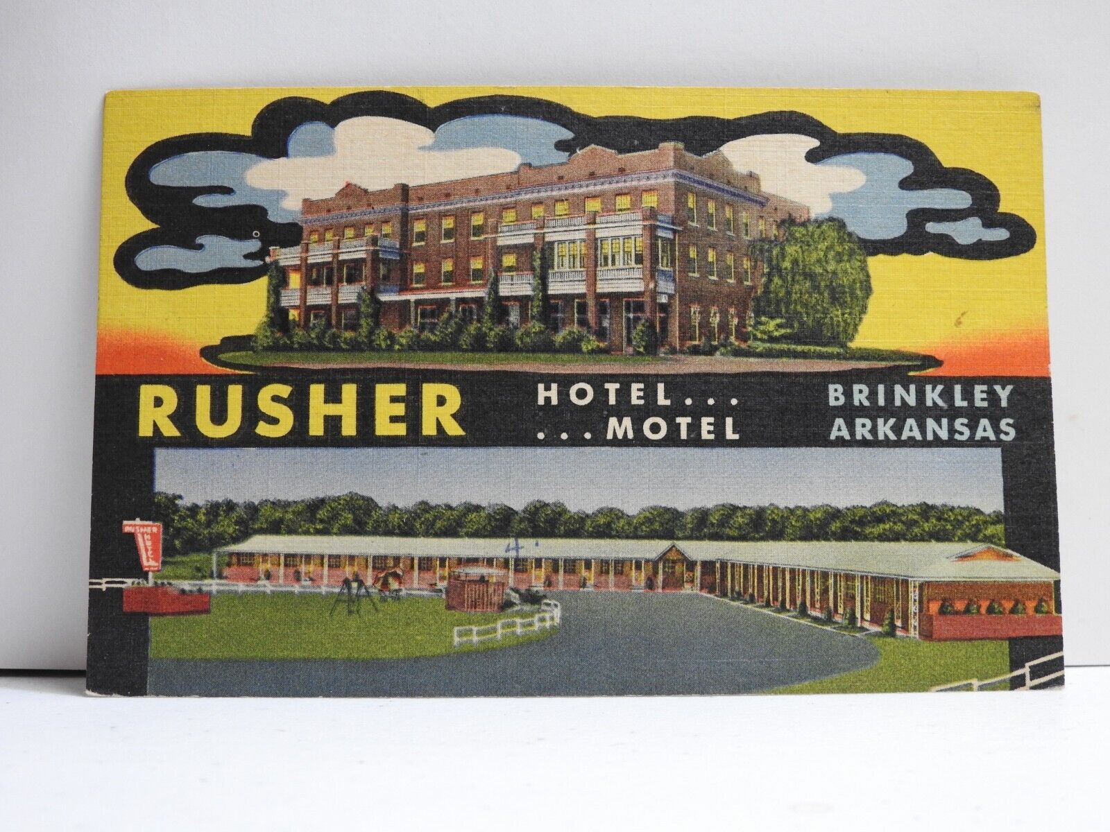 Rusher Hotel/Motel Brinkley, Arkansas Linen Postcard B5